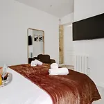 Thebluestay 99 - Apartment In The Heart Of Paris