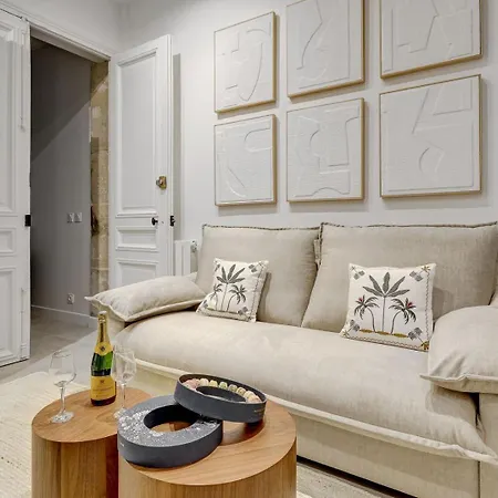 Appartamento Thebluestay 99 - In The Heart Of Parigi