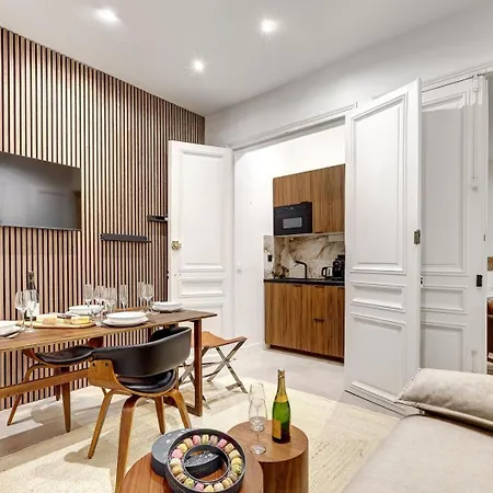 Thebluestay 99 - In The Heart Of Appartamento Parigi
